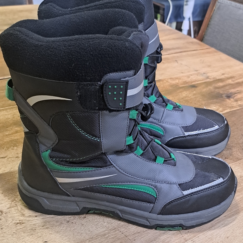 Philips Men's Black and Green Snow Boots